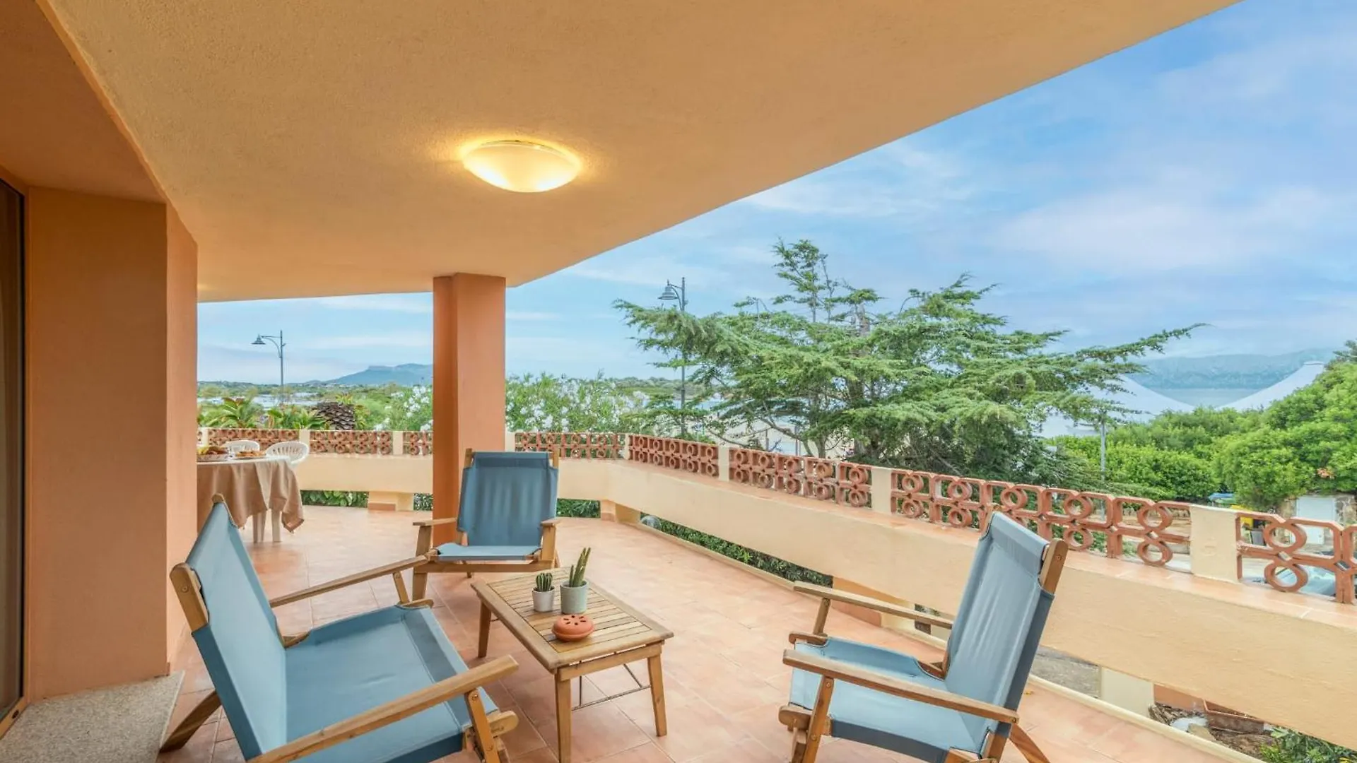 House Bados Beach Olbia 0*,  Italien